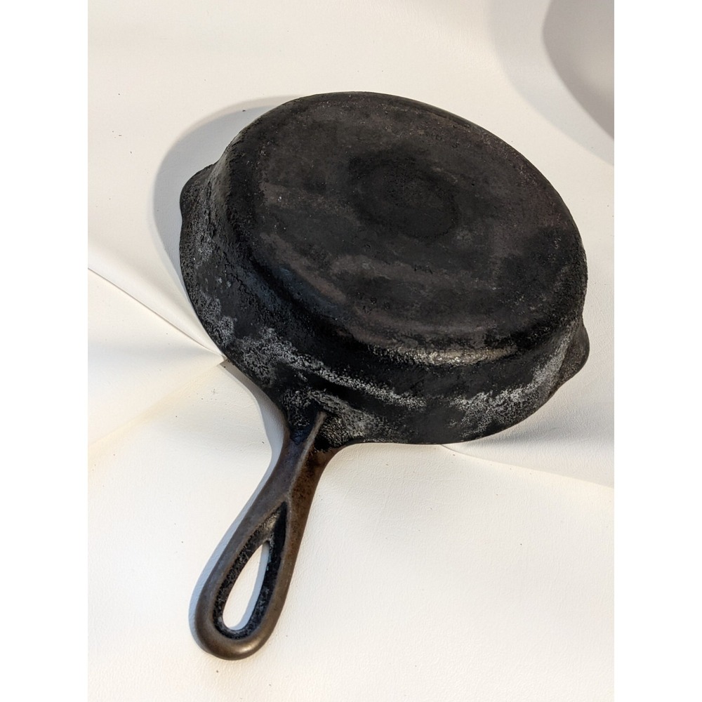 Griswold No 6 Small Logo Smooth Flat Bottom Cast Iron Skillet Frying Pan 699m